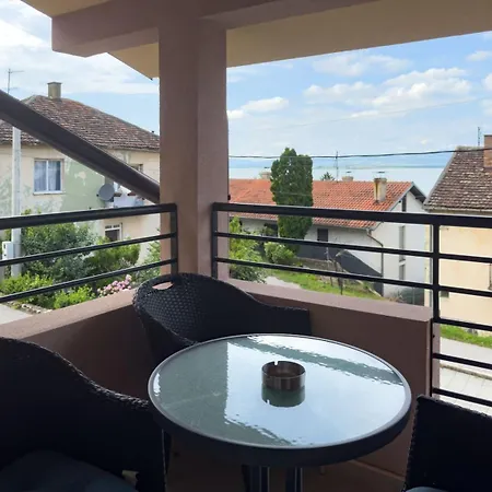 Aquamarine アパート ゴルバッツ