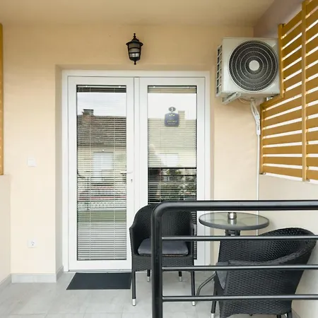 Aquamarine Lägenhet *